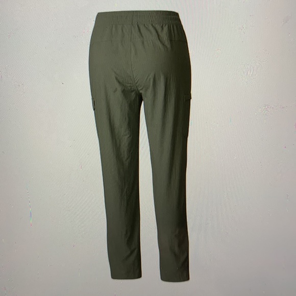 Columbia Ladies Roll-Up Pant - Picture 2 of 12